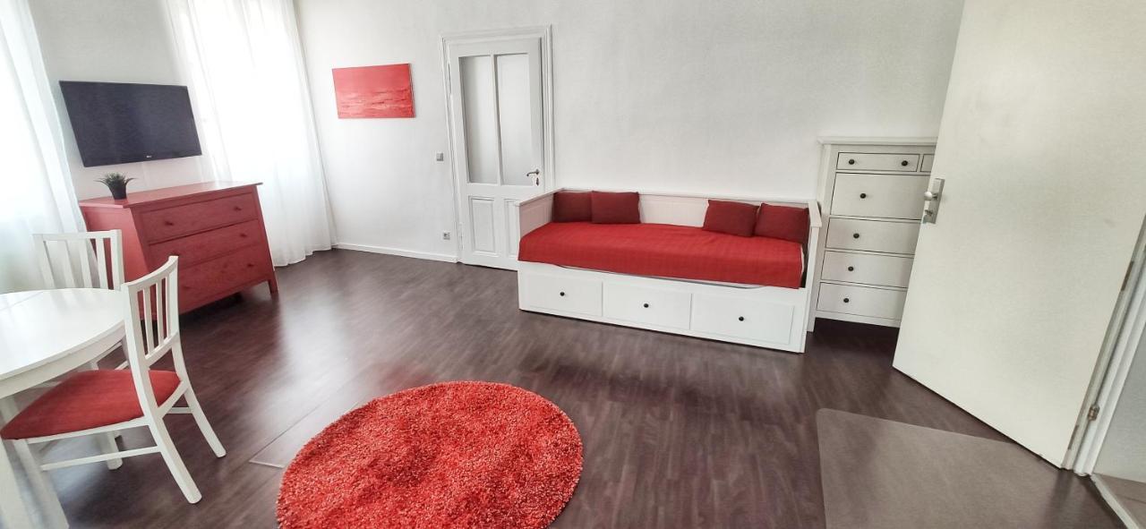 Helle Zweiraumwohnung In Wohngebiet Wien Exterior foto