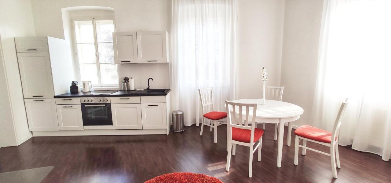 Helle Zweiraumwohnung In Wohngebiet Wien Exterior foto